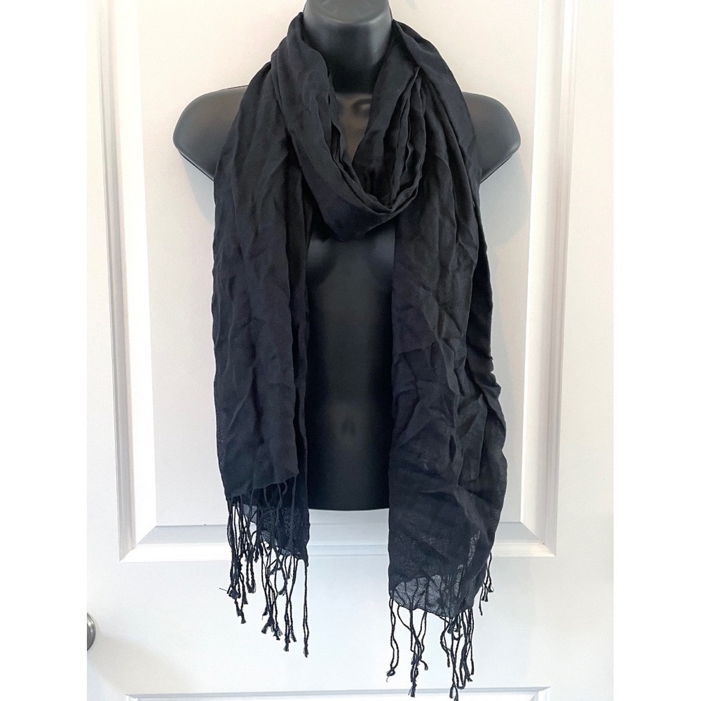 Black scarf